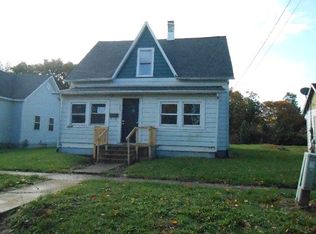 204 E State St, Fairmount, IL 61841