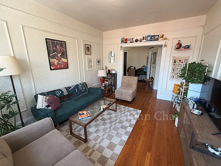 70 Chiswick Rd #15 — Photo 6
