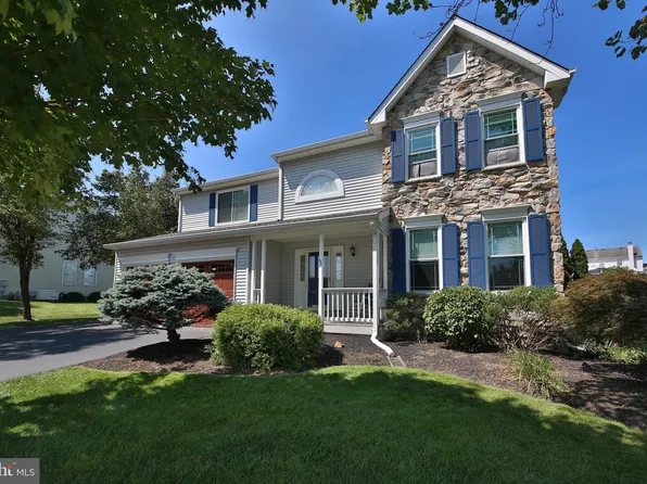 63 Elmar Cir, Royersford, PA 19468
