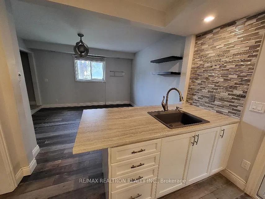 2 bed, $1,950 — Photo 3