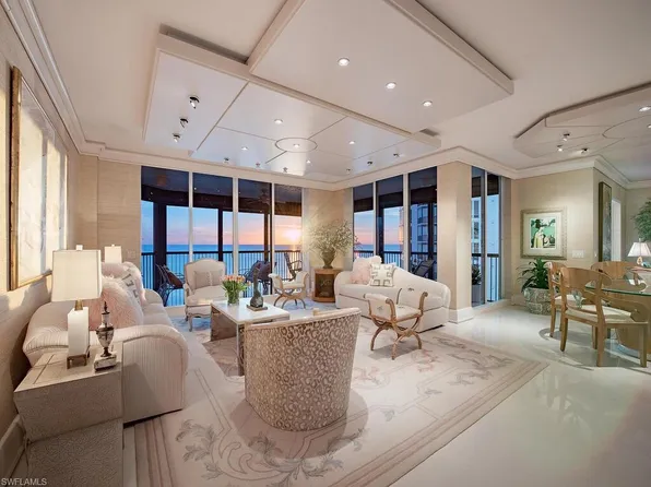 8473 Bay Colony DR #1104, NAPLES, FL 34108