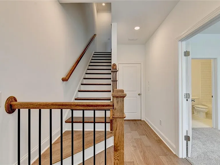 603 Millcroft Blvd — Photo 5