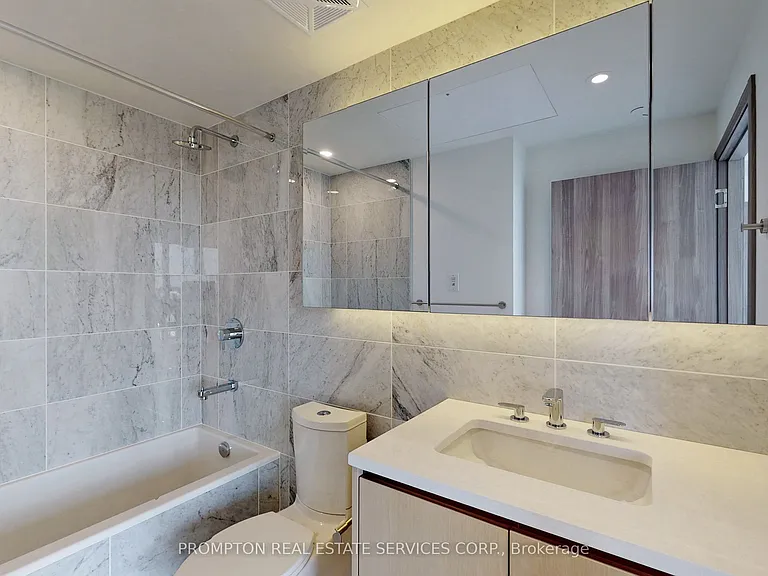 85 McMahon Dr #802 — Photo 13
