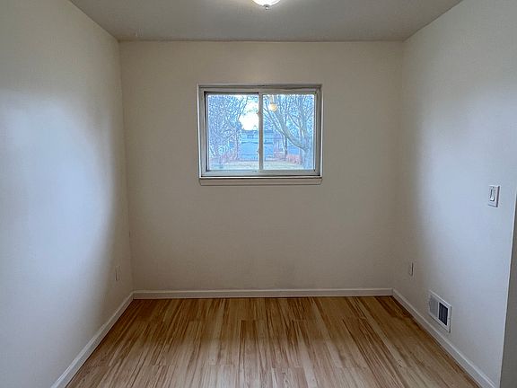 3rd image of 11236 Paige Ave