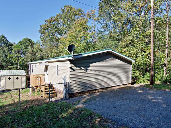 429 Hattons Ford Rd, Townville, SC 29689