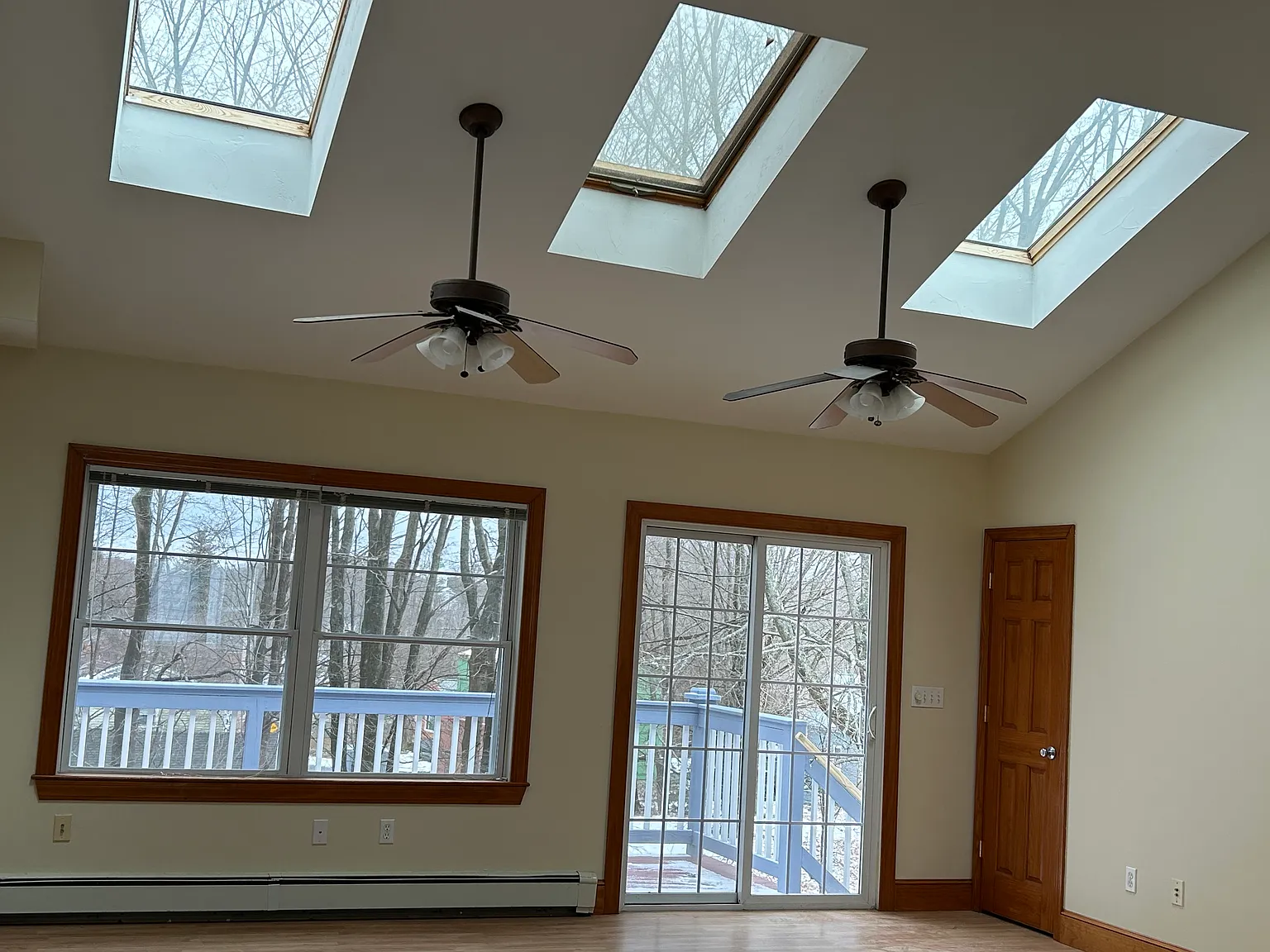 3 bed, 1300 sqft, $3,900 — Photo 4