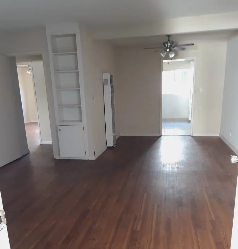 2 bed, 900 sqft, $2,450 — Photo 2