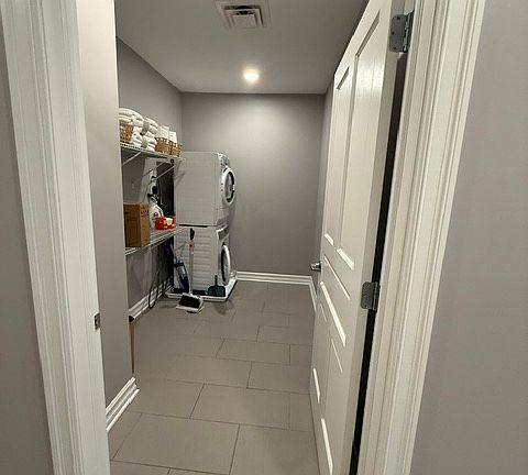 2nd image of 945 Kenmore Ave APT 207