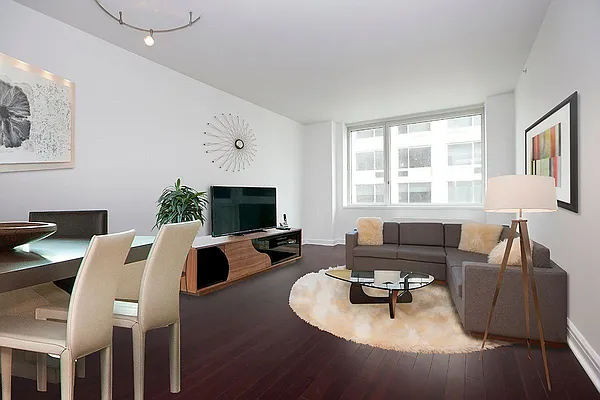 Rented by Compass | media 14