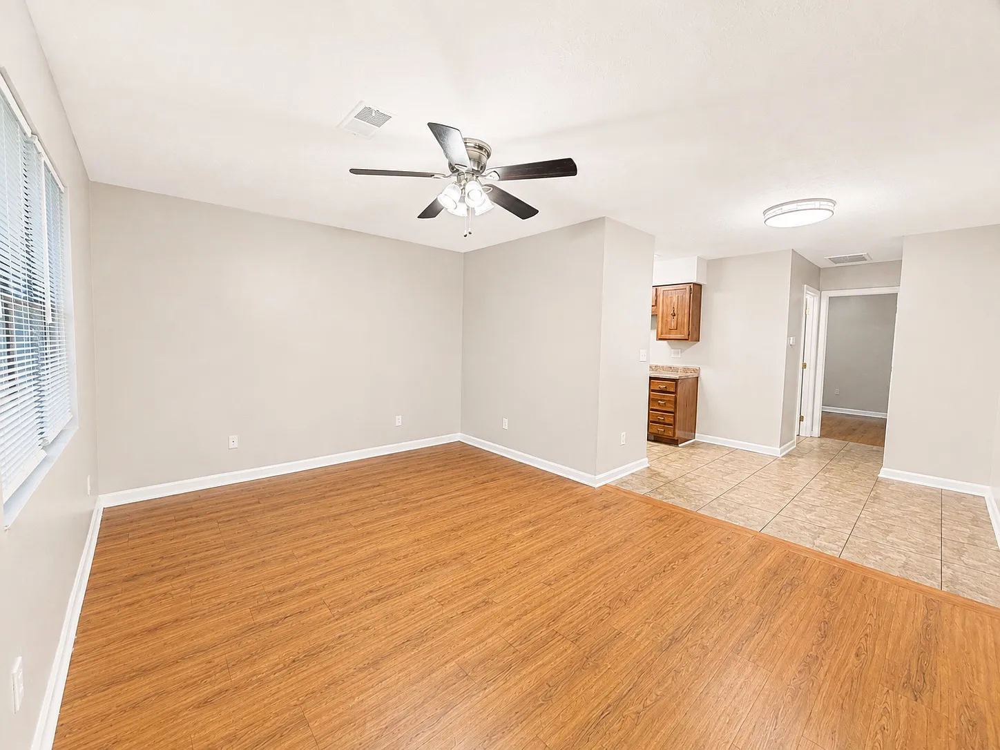 1 bed, $850 — Photo 2