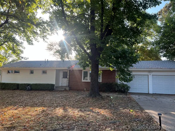 2217 N Country Club Rd, Muskogee, OK 74403