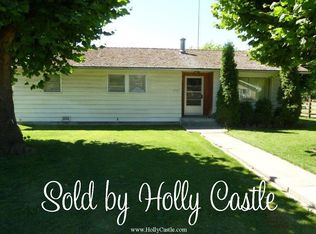 628 E 4th St, Grandview, WA 98930