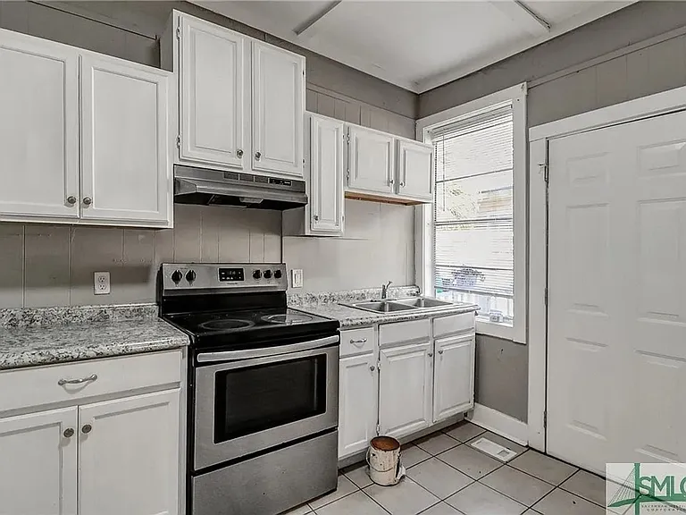 1708 Lennox Ct — Photo 11