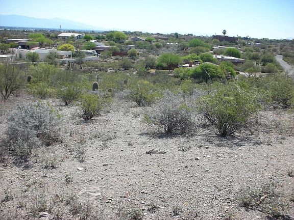 3rd image of 4980 N Amapola Dr