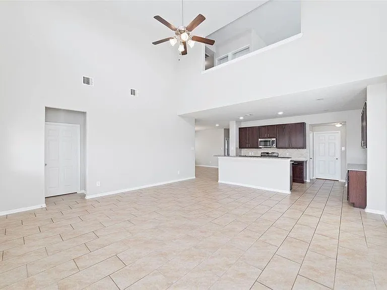 2707 Golden Hills Ct — Photo 8