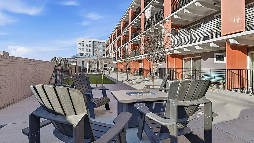 Studio, 469 sqft, $1,295 — Photo 2