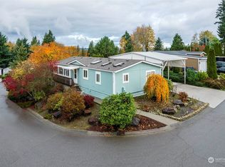 12522 NE 198th St, Bothell, WA 98011