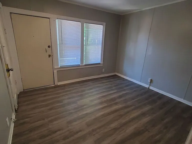 1532 S 13th St. (Duplex + Back Cottage) — Photo 3