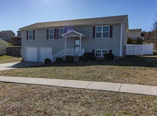 220 Blue Ridge Way, Vine Grove, KY 40175