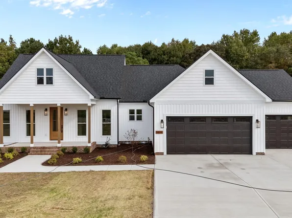 5506 Martys Ct, Bailey, NC 27807