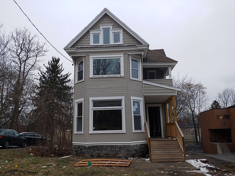 1st image of 810 Bellevue Ave #2