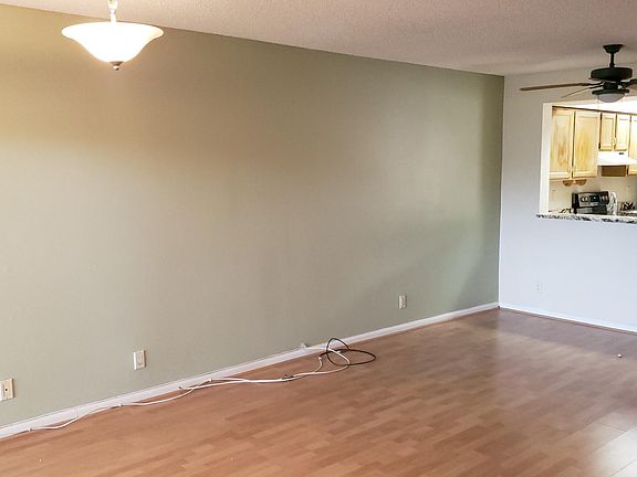 5th image of 10803 Cypress Glen Dr