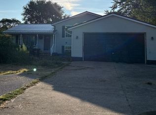 8544 State Route 7, Williamsfield, OH 44093