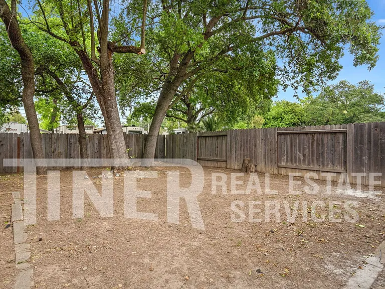 5012 Sunshine Ln — Photo 23