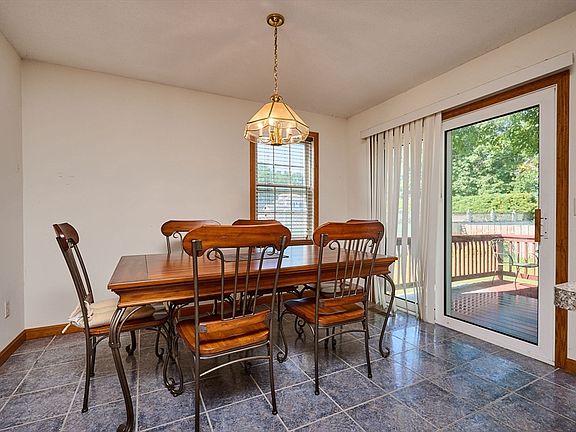 5th image of 28 Admiral St