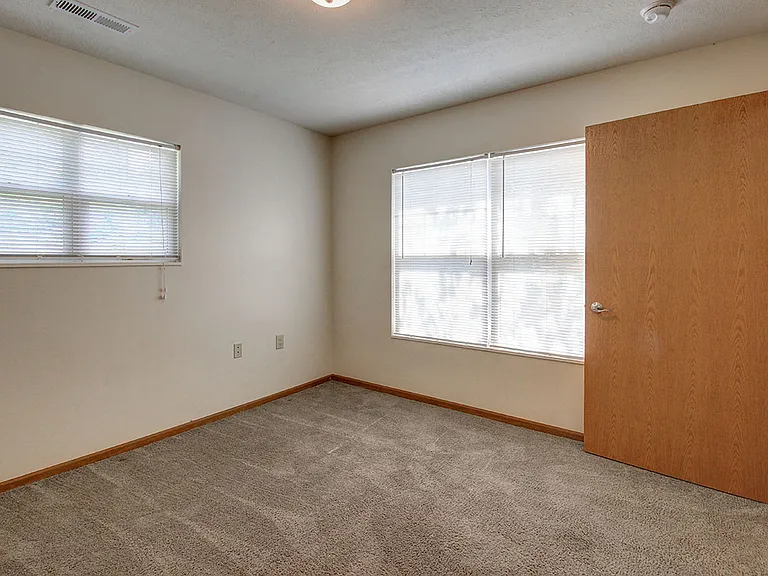 Floor plan 2 bedroom