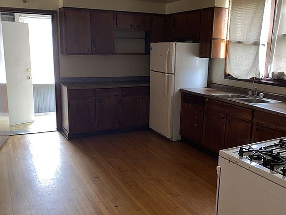 5th image of 7027 S Washtenaw Ave