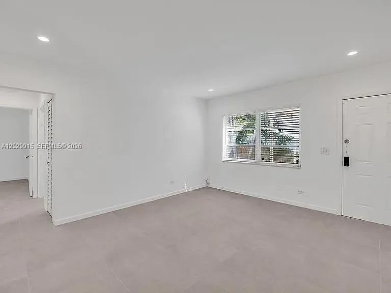 545 NE 64th St #1 — Photo 2