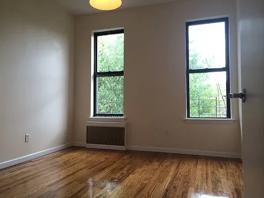 Rented by 4 Points Properties | media 22