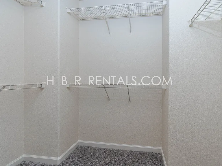 483 Summer Ln — Photo 18