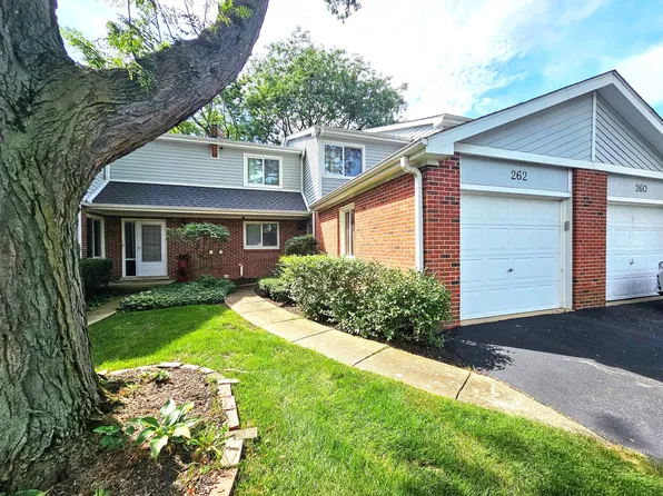262 W Golfview Ter, Palatine, IL 60067
