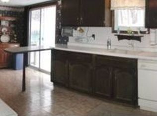 8A Robertson Rd, Worcester, MA 01602