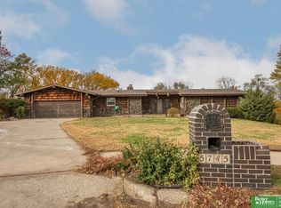 5745 Tucker Cir, Omaha, NE 68152