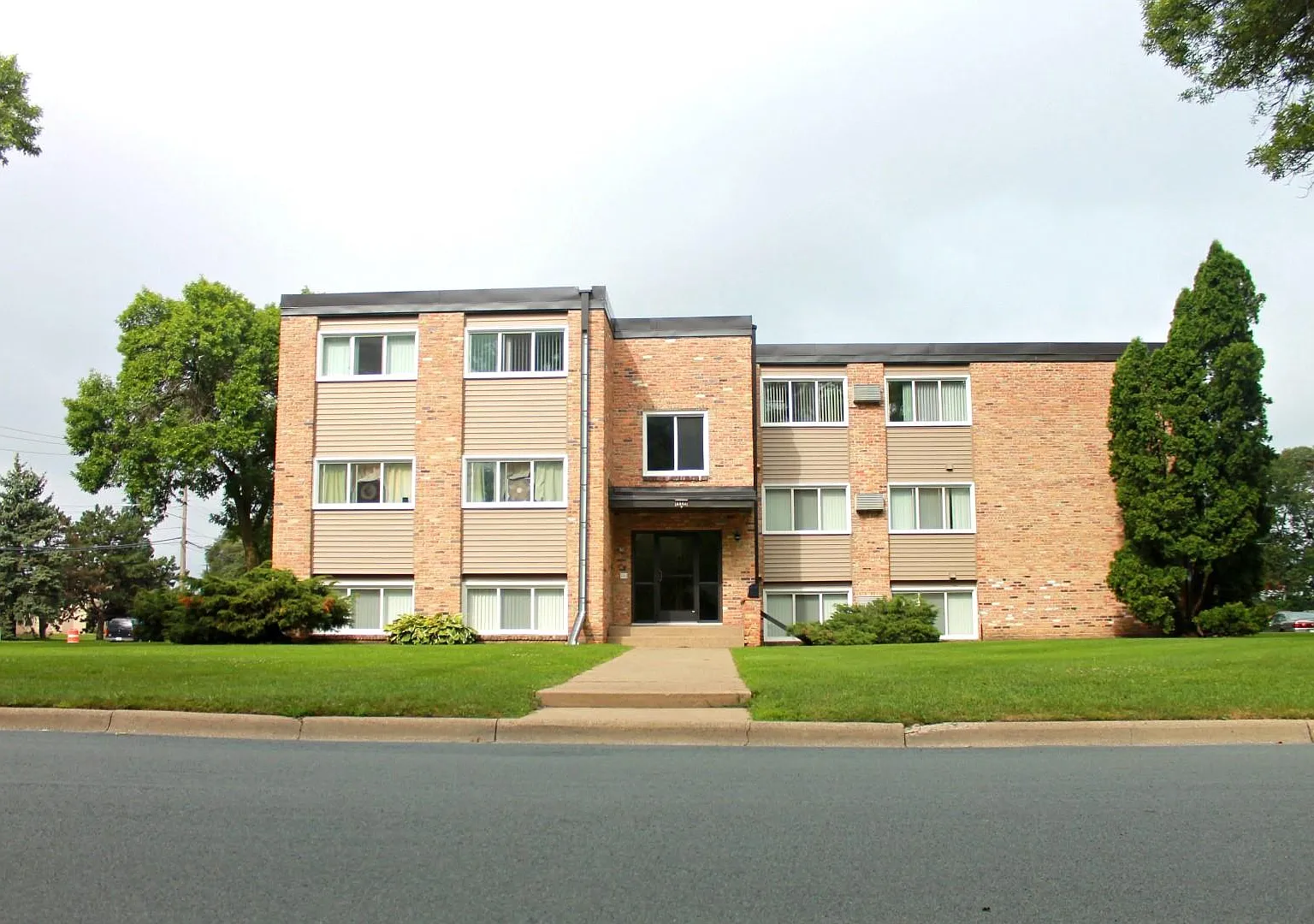 8940 Wentworth Apartments — Photo 2