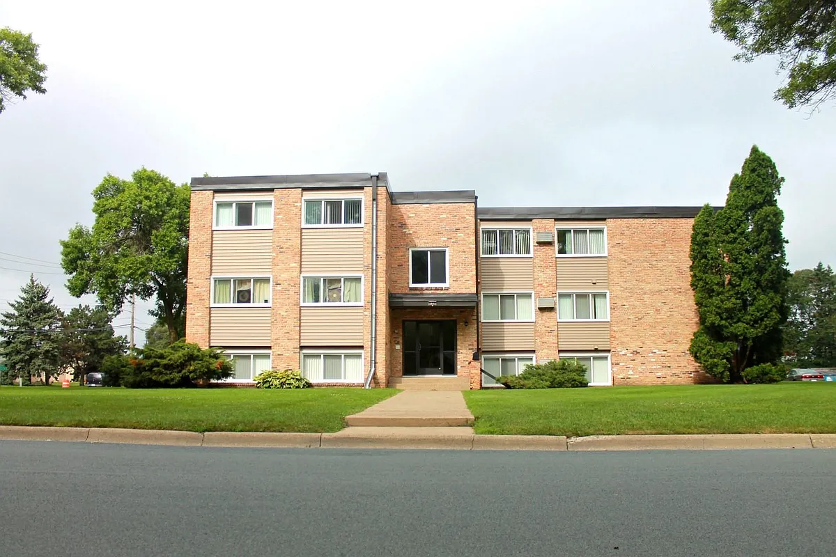 Building Photo - 8940 Wentworth Ave S