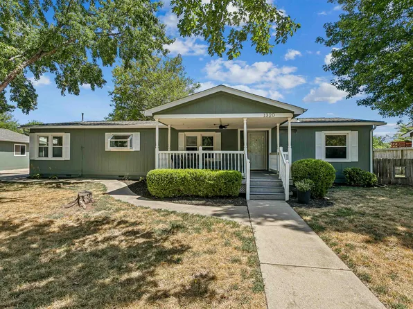 1320 N Mount Carmel Cir, Wichita, KS 67203