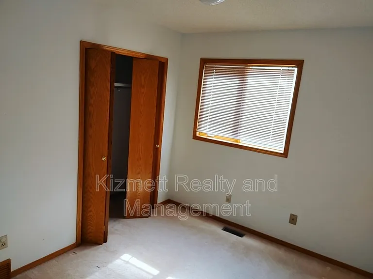 615 Forest Ln NW — Photo 14