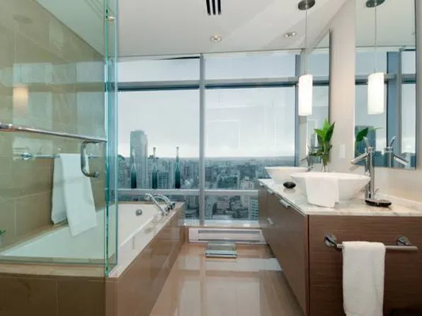 1331 Alberni St, Vancouver, BC