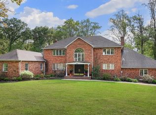 90 Round Top Rd, Bernardsville, NJ 07924