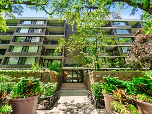 1555 N Sandburg Ter APT 311K, Chicago, IL 60610