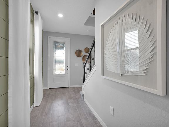 Trailside Select Entry