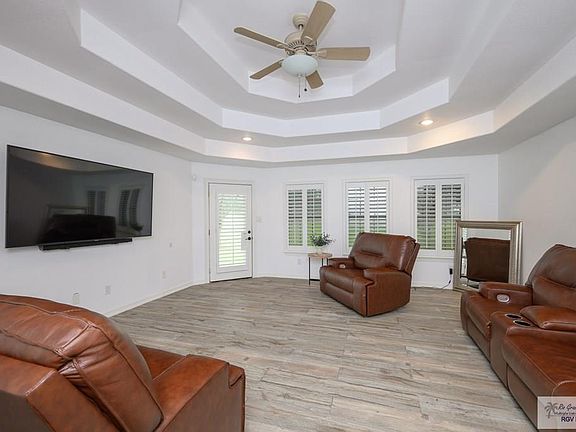 3rd image of 18354 Kayla Ln