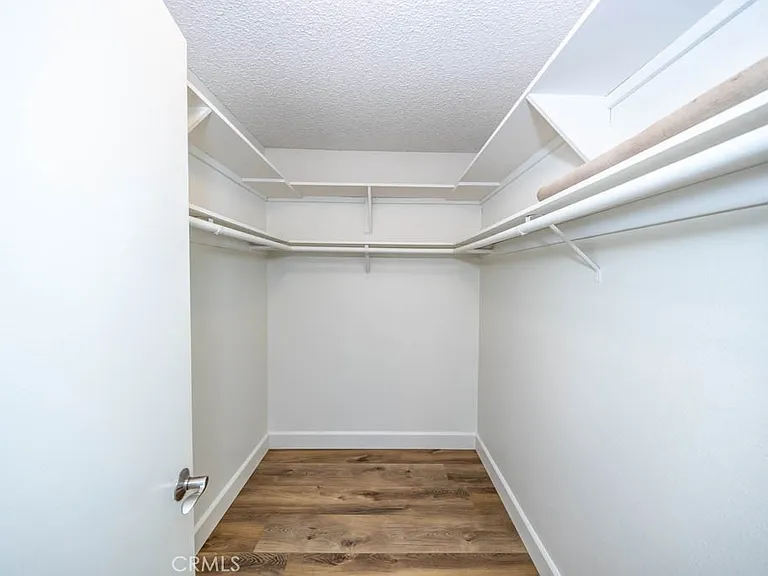 21 Ashbrook #102 — Photo 29
