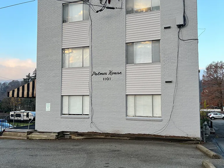1101 Mt. Royal Blvd. Pittsburgh, PA 15223

Palmer House