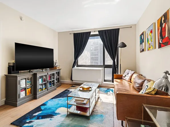 25-21 43rd Ave #511, Long Island City, NY 11101