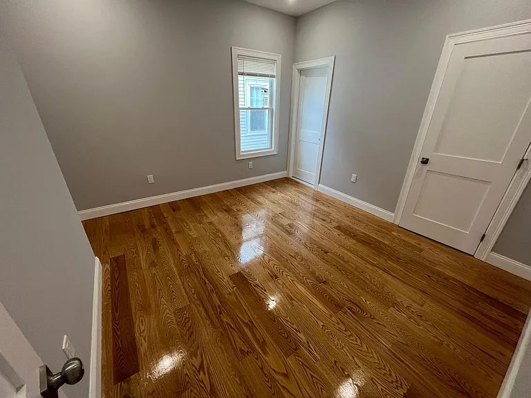 81 Medford St #2 — Photo 8